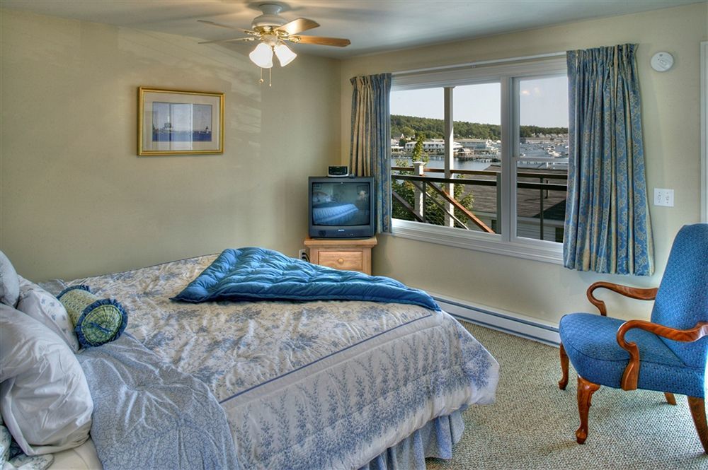 בוטביי הארבור Harborage Inn On The Oceanfront מראה חיצוני תמונה